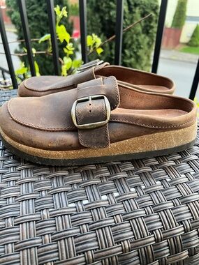 White Mountain Brown Leather Slip-On Clog with Buckle